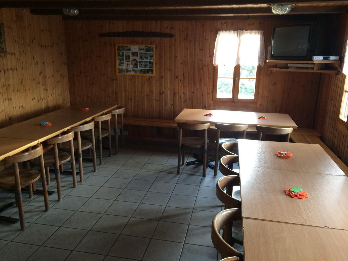 Gruppenhaus Im Walliser Alpstyle Rosswald Екстер'єр фото