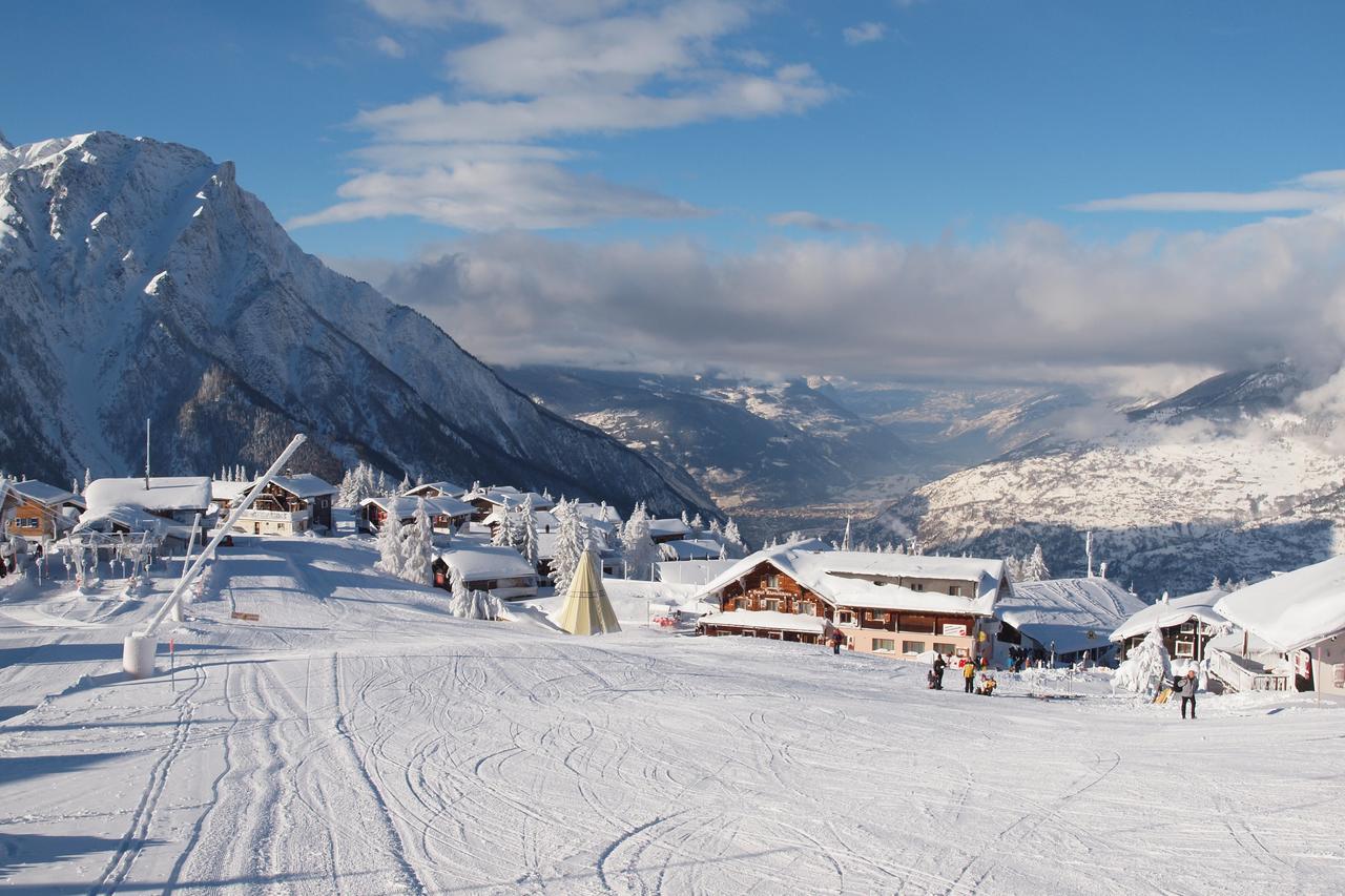Gruppenhaus Im Walliser Alpstyle Rosswald Екстер'єр фото